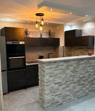 T3 5 Etoile Jacuzzi דירה *