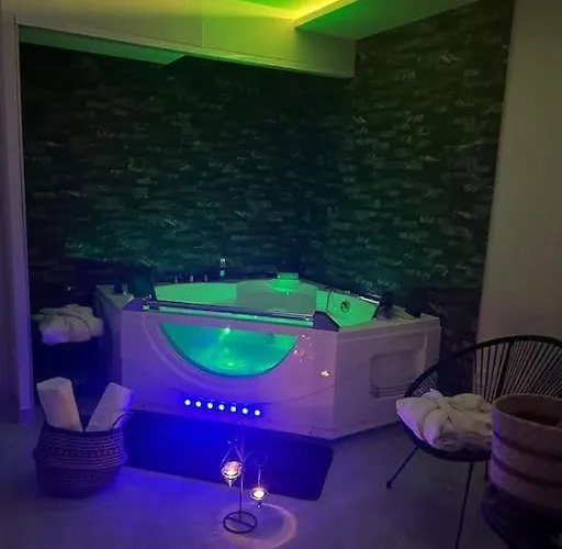 شقة T3 5 Etoile Jacuzzi