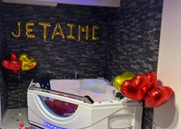 T3 5 Etoile Jacuzzi شقة